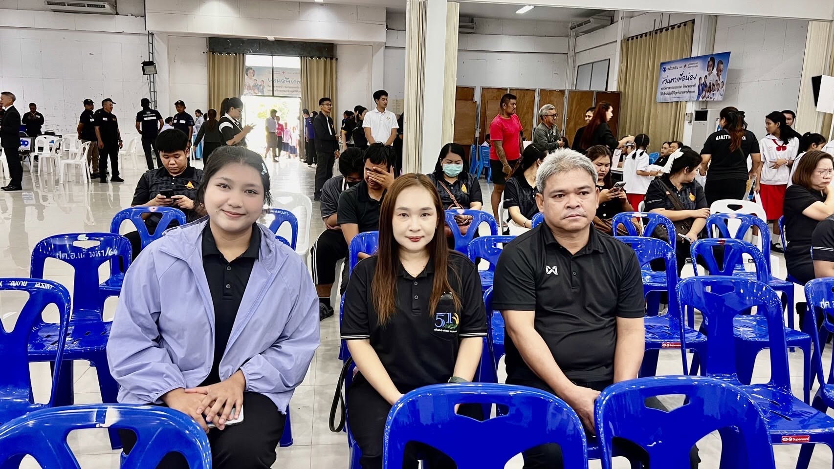 title - โครงการ “แว่นตาเพื่อน้อง” เพื่อดำเนินการตรวจสุขภาพสายตาและวัดสายตาให้แก่เด็กและเยาวชนในจังหวัดต่าง ๆ ทั่วประเทศ
